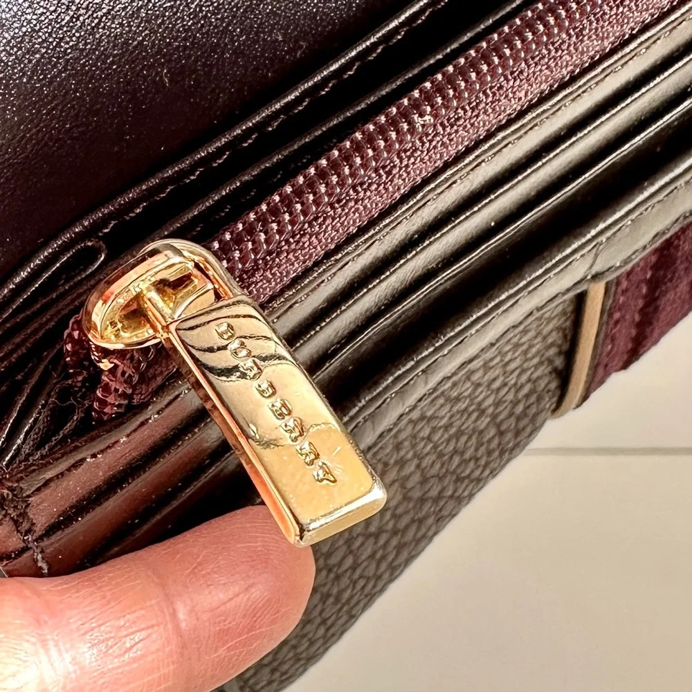 Burberry Penrose Continental Wallet - Picture 5 of 10